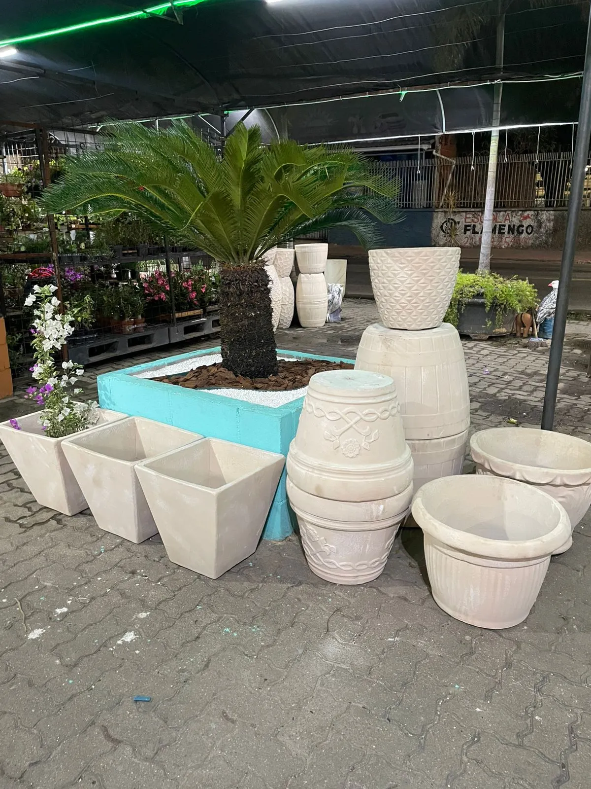 Monograma Goulart Plantas e Flores — vasos